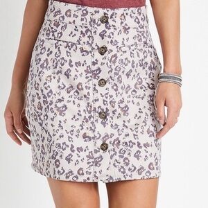 Maurices faux suede leopard button front‎ skirt